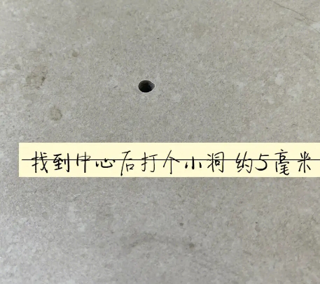 正蓝旗瓷砖空鼓维修公司专业解答在瓷砖铺贴过程中，如果砂料搅拌不均匀，将会带来以下问题